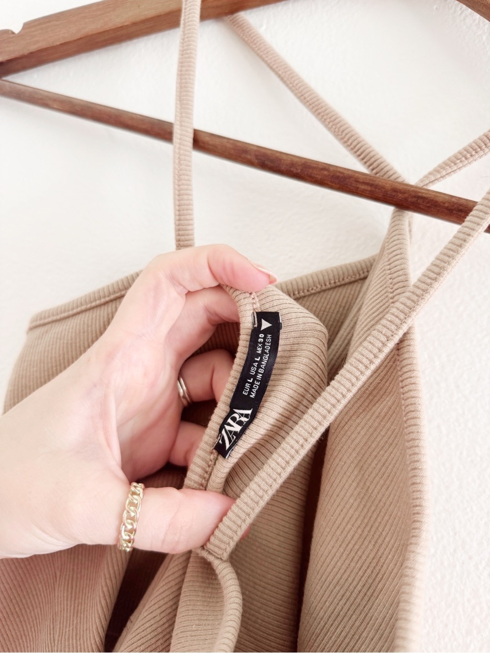 Zara Tan Ribbed Spaghetti-Strap Cropped Cami size large - Picture 3 of 3